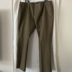 Dana Buchman trousers